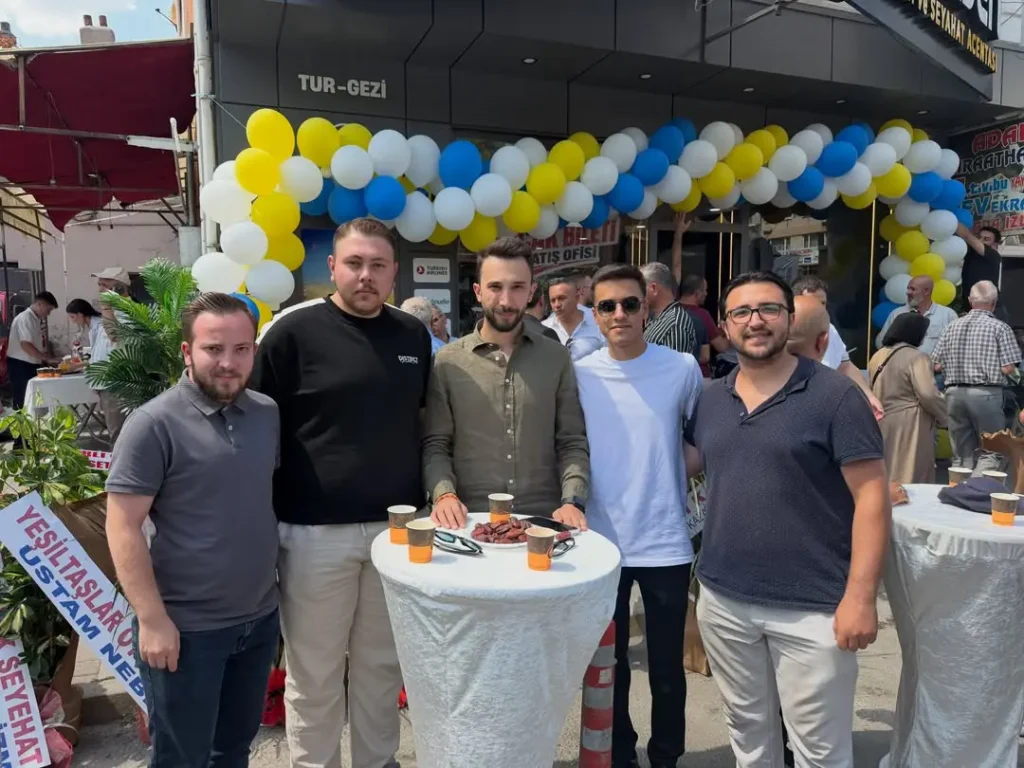 Ak Parti Afyonkarahisar İl Gençlik Kolları Başkanı’nın Duayen Turizm Açılışına Katılımı