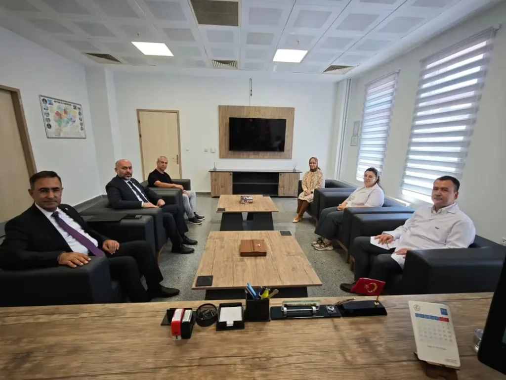 Ak Parti Afyonkarahisar Milletvekili Hasan Arslan, Sandıklı Devlet Hastanesi’ni Ziyaret Etti