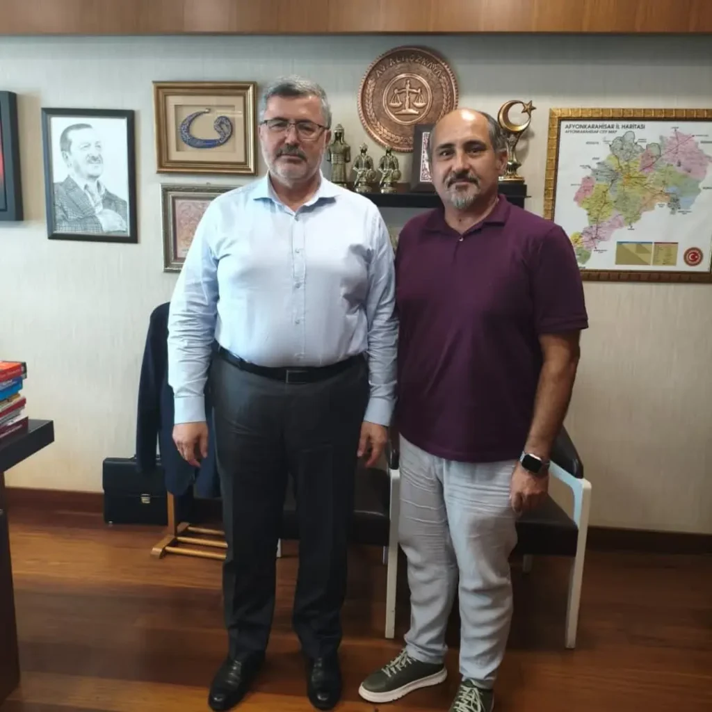 Ak Parti Milletvekili Ali Özkaya, Hemşerisi Nedret Çelik’i Gazi Meclis’te Ağırladı