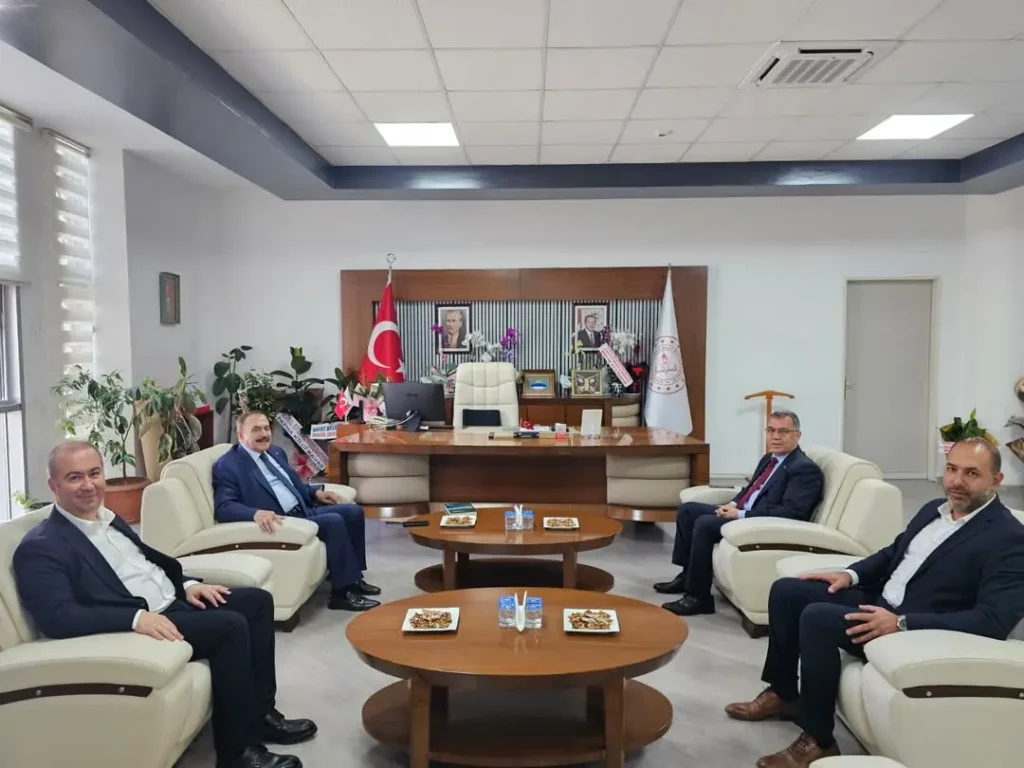 Cumhurbaşkanı Irak Özel Temsilcisi Veysel Eroğlu, İl Milli Eğitim Müdürü İsmail Altınkaynak’ı Ziyaret Etti