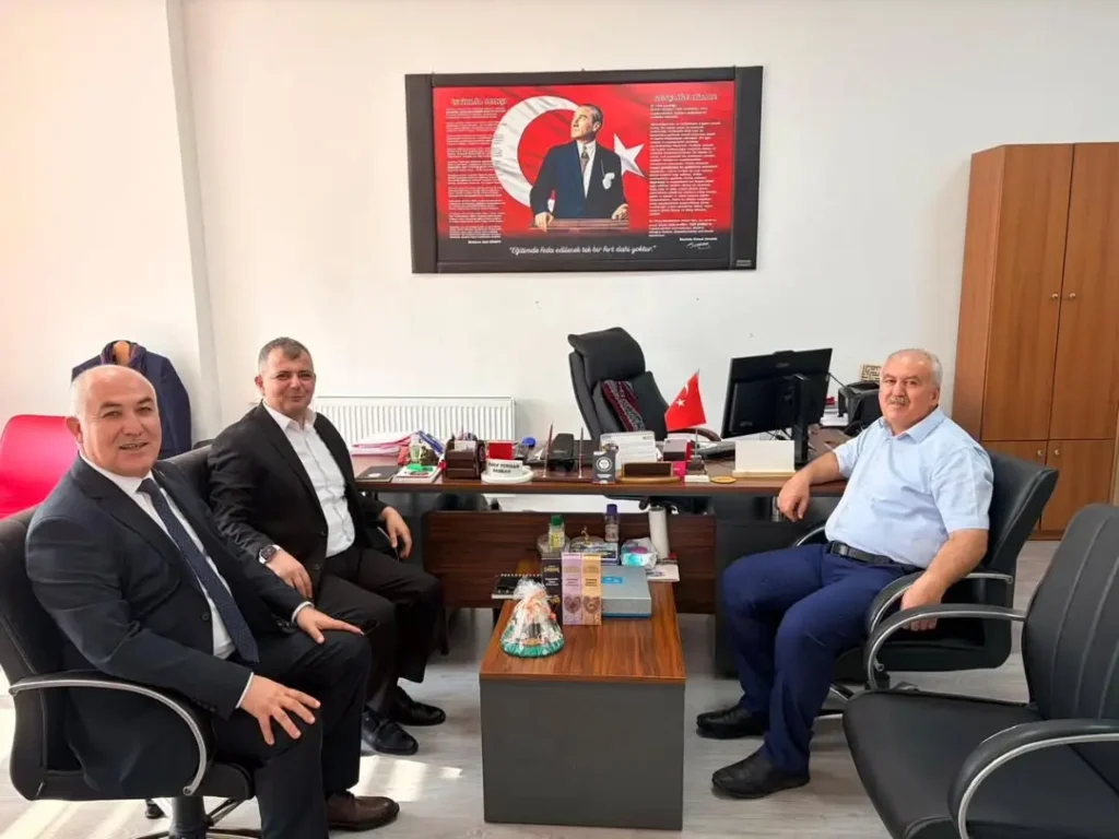 Emirdağ Belediye Başkanı Serkan Koyuncu, İlçe Milli Eğitim Müdürü Gürkan Emeksiz ile Birlikte Ziyaret Gerçekleştirdi