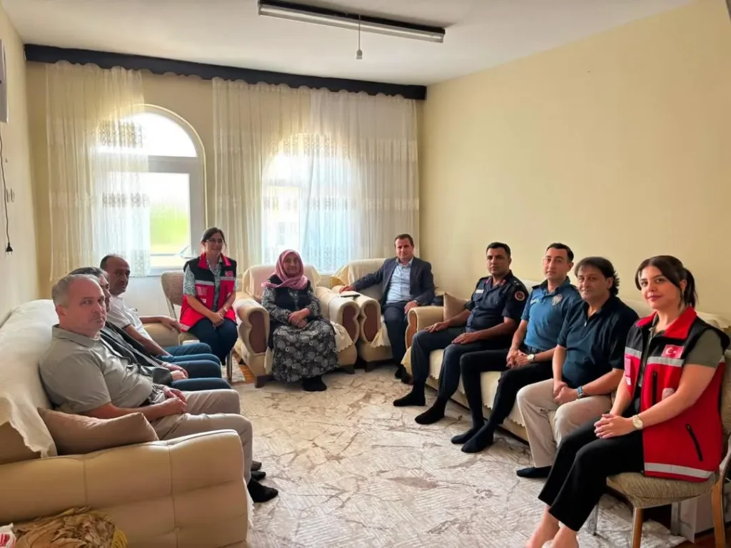 Emirdağ Sosyal Hizmet Merkezi’nden Şehit Ailesine Ziyaret