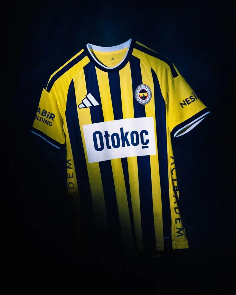 Fenerbahçe’nin Adidas ve Fenerium İş Birliğiyle Hazırlanan Özel Formasıyla Sahaya Çıkacağı Açıklandı