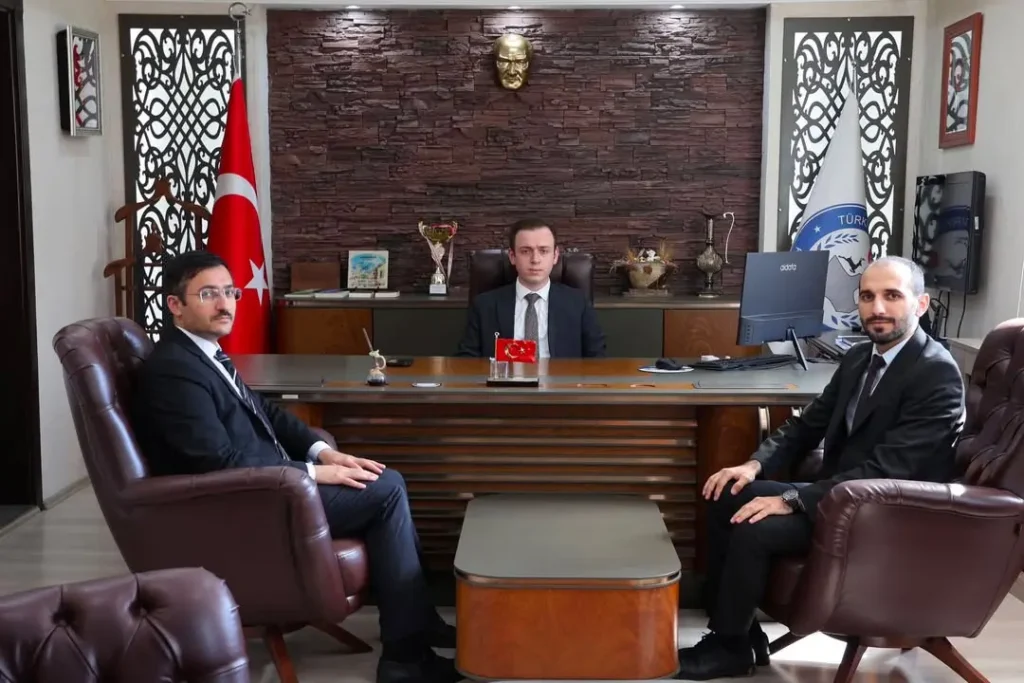Kızılören İlçe Müftüsü ve Vaizi, Kaymakamı Ziyaret Etti