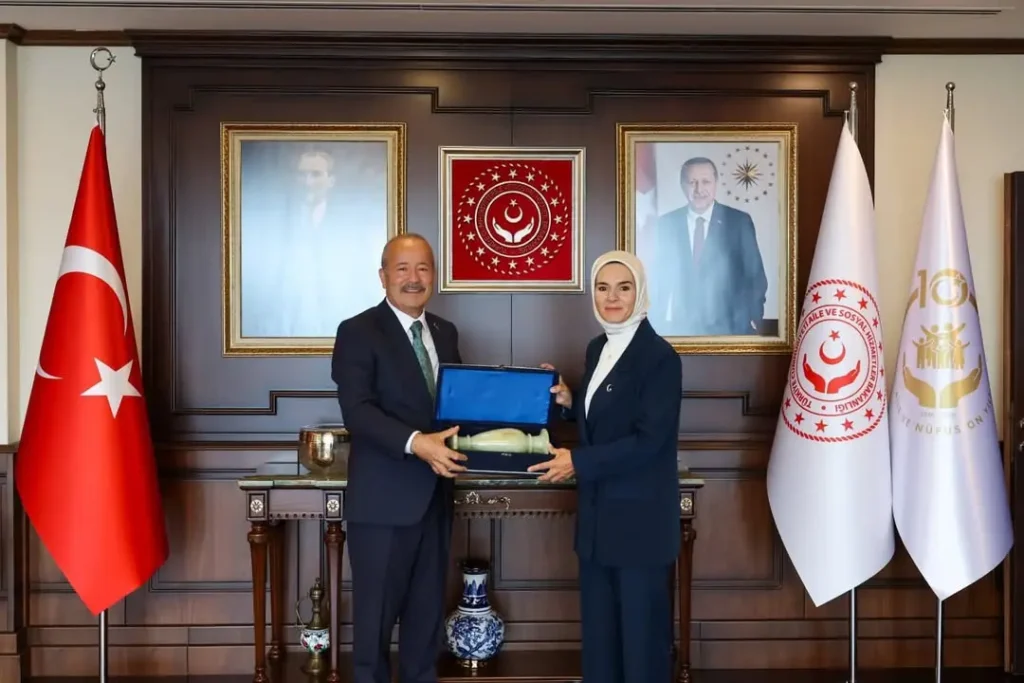 Mhp Afyonkarahisar Milletvekili Mehmet Taytak, Mahinur Özdemir Göktaş’ı Ziyaret Etti