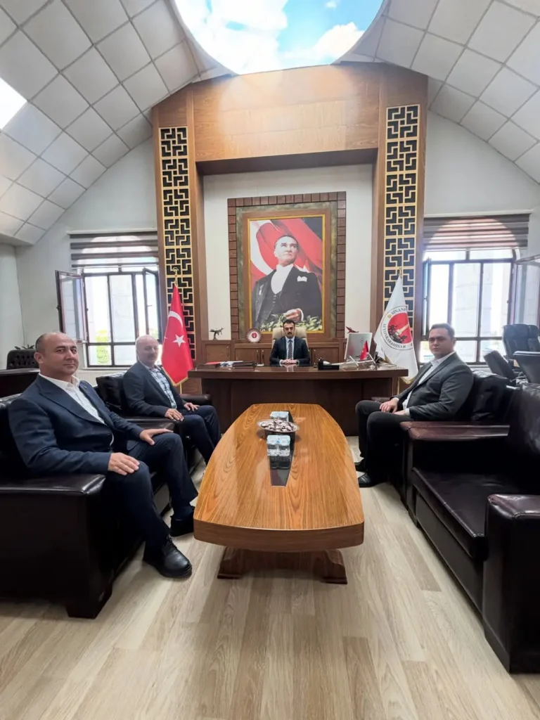 Sinanpaşa Devlet Hastanesi Yöneticilerinden Kaymakam Miroğlu’na Ziyaret