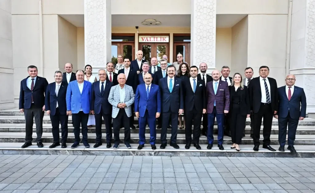 TOBB Başkanı Hisarcıklıoğlu, Eğitim Yatırımları Konusunda Balıkesir Valisi’ni Ziyaret Etti