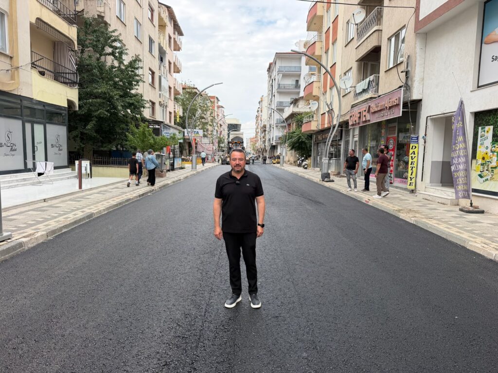 MEZBAHANE CADDESİ’NDE ÇALIŞMALAR TAMAMLANDI