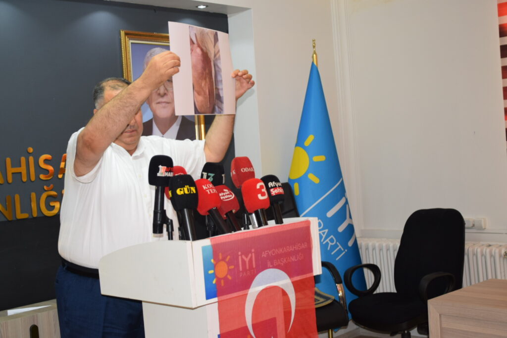 SANDIKLI HÜSEYİN DEVELİ HUZUREVİ’NDE İDARİ VE HİJYEN KRİZİ