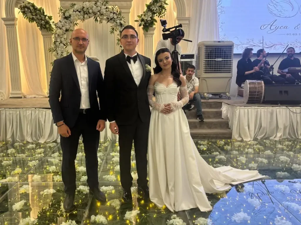 Afyonkarahisar Barosu’ndan Düğün Tebriği