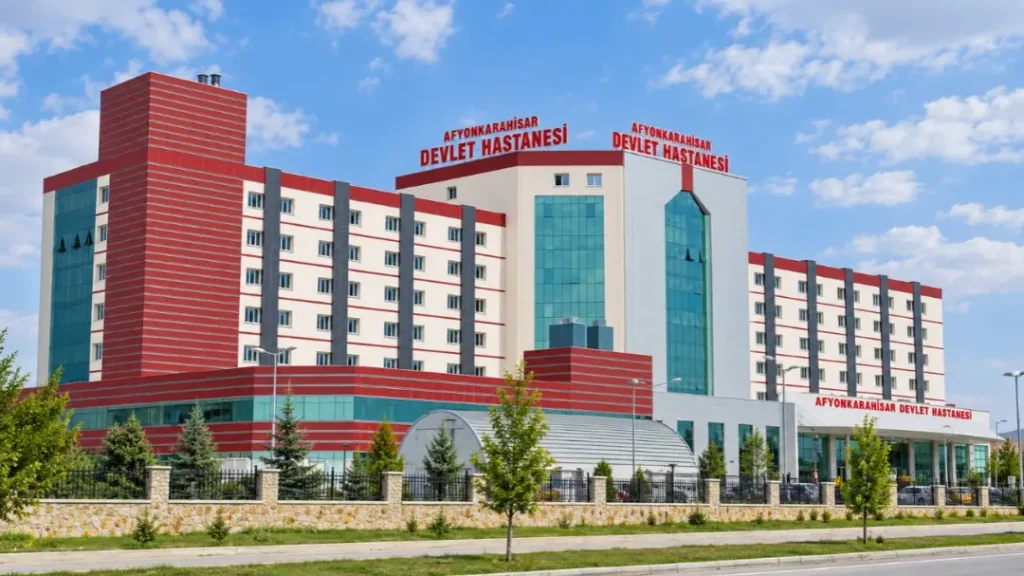 Afyonkarahisar Devlet Hastanesi yan dal uzman hekim kadrosunu yeni atanan 4 yeni uzman ile güçlendirdi:…