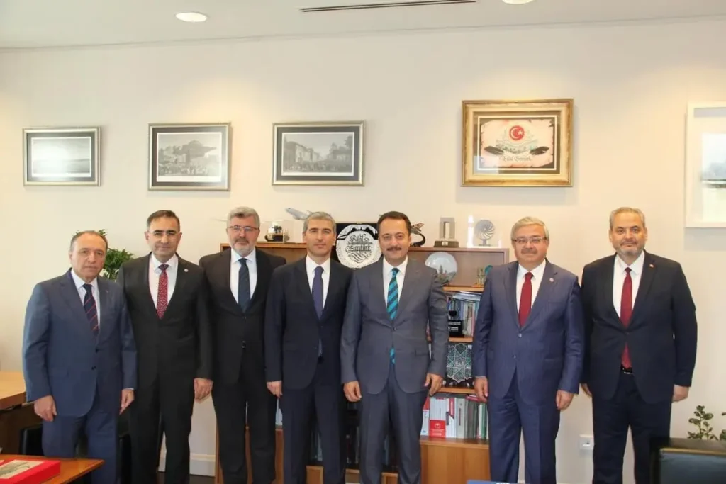 Afyonkarahisar Sağlık Bilimleri Üniversitesi AFSÜ Rektörü Prof. Dr. Adem Aslan, Cumhurbaşkanlığı Personel ve Prensipler Genel Müdürüyle Görüştü