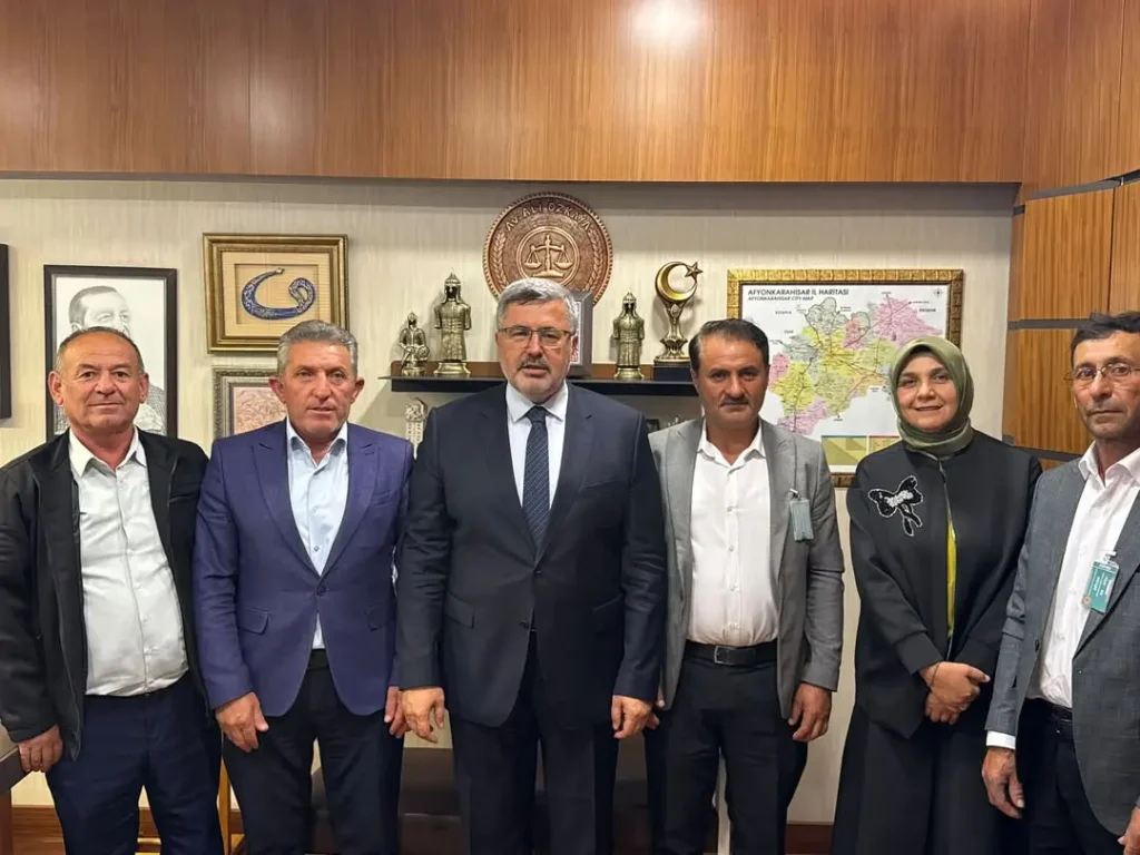 Ak Parti Afyonkarahisar Milletvekili Ali Özkaya’nın Gazi Meclisinde Misafir Ettiği İhsaniye Belediye Başkanı Emine Gökçe ve Diğer Konuklar