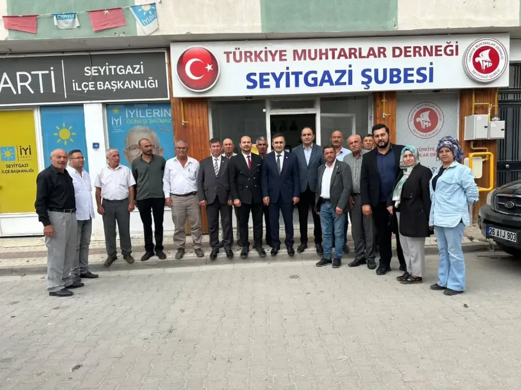 Ak Parti Afyonkarahisar Milletvekili Hasan Arslan, Seyitgazi Muhtarlar Derneği’ni Ziyaret Etti