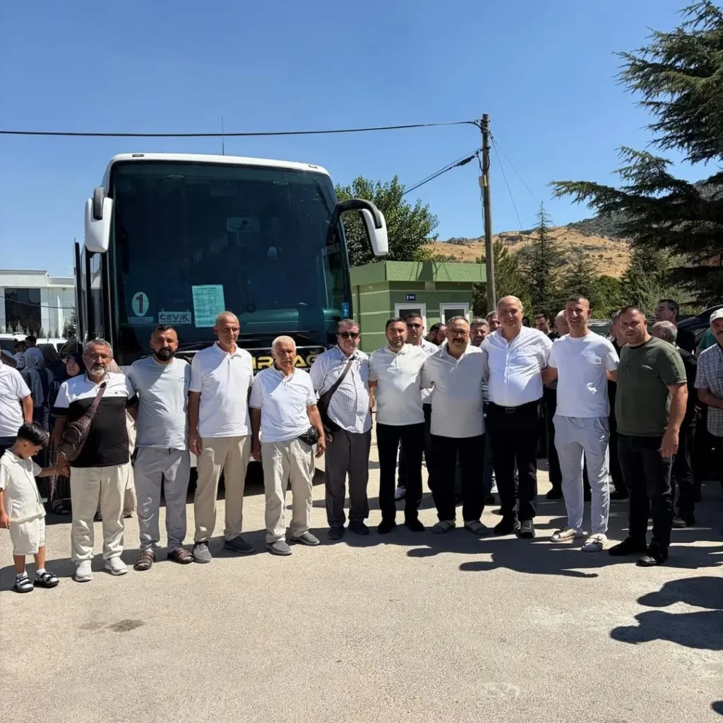 Erkmen Belediye Başkanı Yücel Şahin’den Umre Yolculuğu Dileği