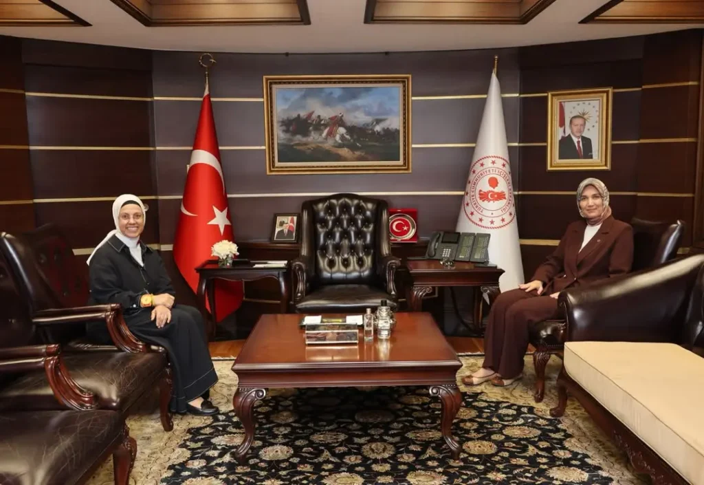 İçişleri Bakan Yardımcısı Doç. Dr. Kübra Güran Yiğitbaşı, Dr. Ravza Kavakcı Kan’ı Bakanlıkta Misafir Etti