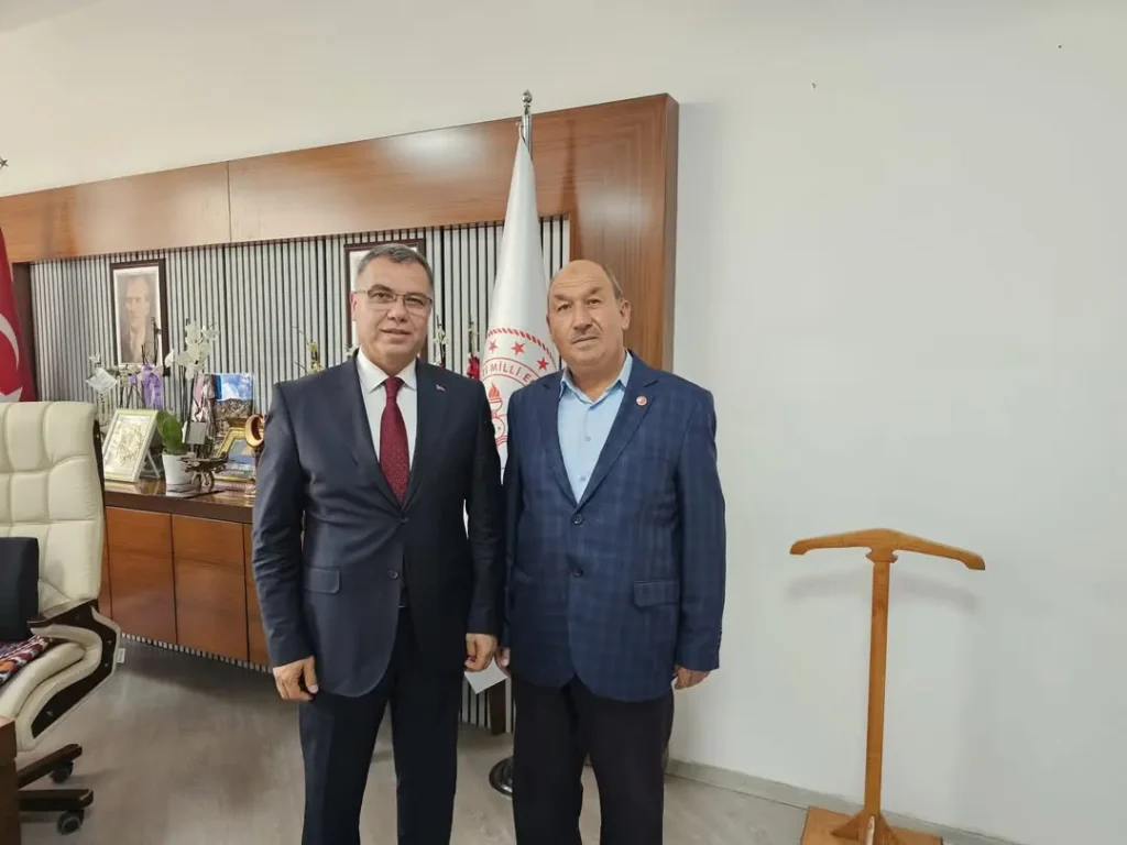 İscehisar Seydiler Belediye Başkanı Adem Tokdemir, İl Milli Eğitim Müdürü İsmail Altınkaynak’ı Ziyaret Etti