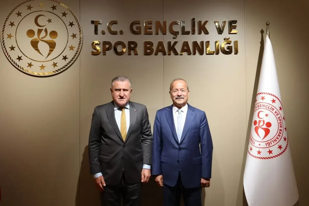 Mhp Afyonkarahisar Milletvekili Mehmet Taytak, Gençlik ve Spor Bakanı Dr. Osman Aşkın Bak’ı Ziyaret Etti