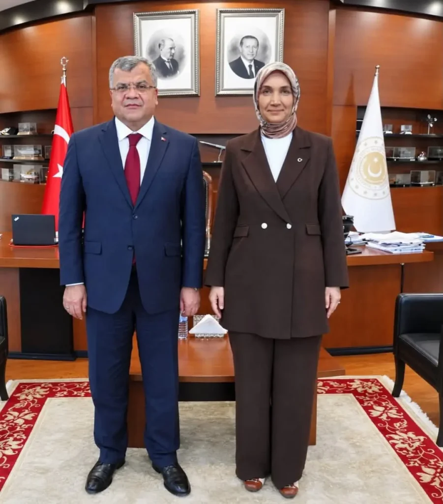 Millî Savunma Bakanlığı’ndan Görüşme: İçişleri Bakan Yardımcısı Kübra Güran Yiğitbaşı, Bakan Bilal Durdalı’yı Ziyaret Etti