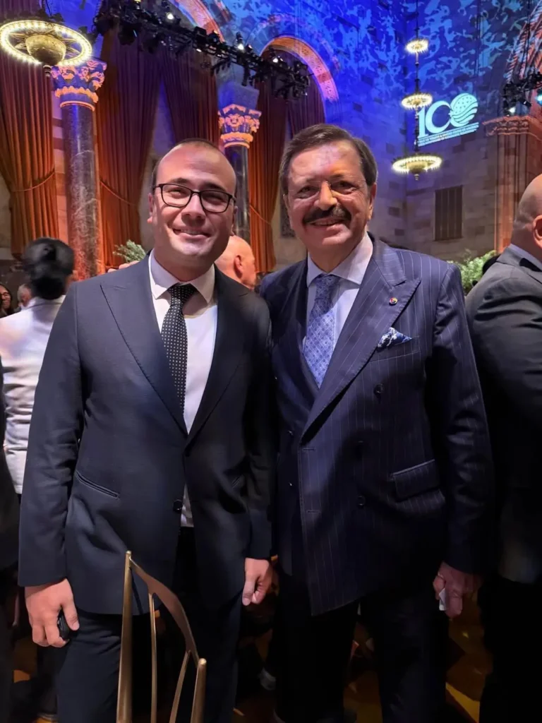 TOBB Başkanı Mustafa Rifat Hisarcıklıoğlu, TOBB ETÜ Siyaset Bilimi ve Uluslararası İlişkiler Bölümü Mezununu Ziyaret Etti