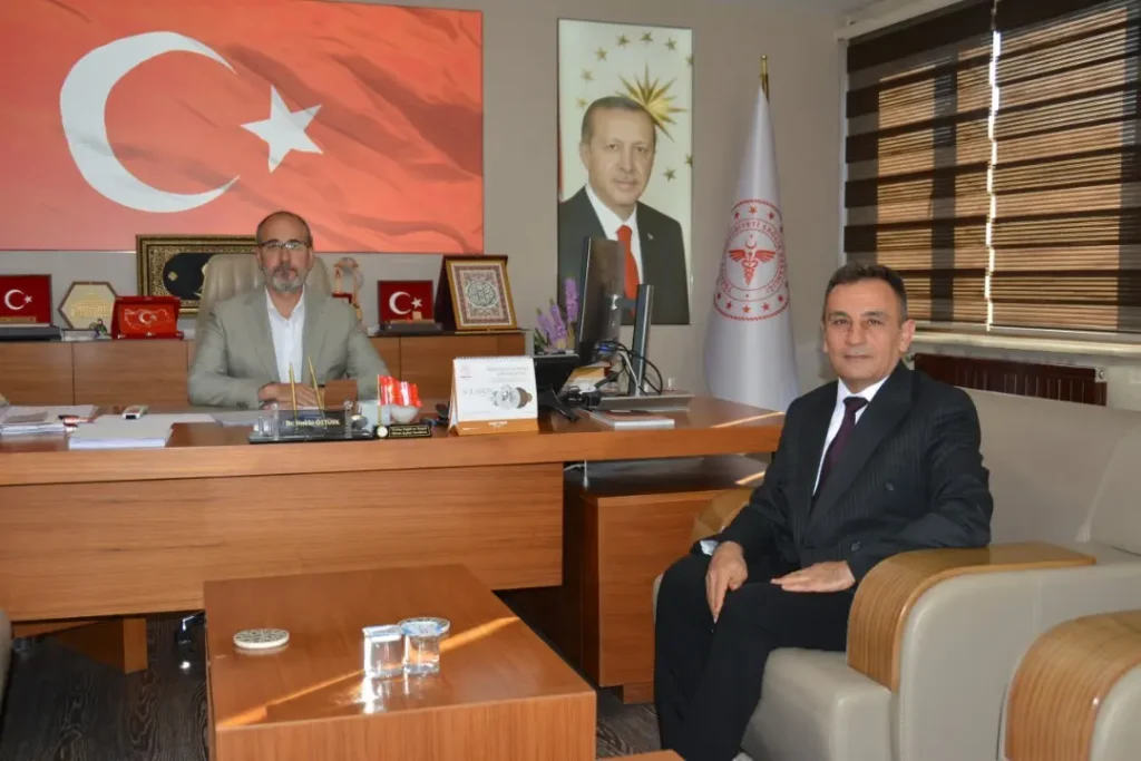 Afyonkarahisar İl Sağlık Müdürü Dr. Hakkı Öztürk, Meteoroloji 5. Bölge Müdürü Ümit Gülbağ’ı makamında misafir etti
