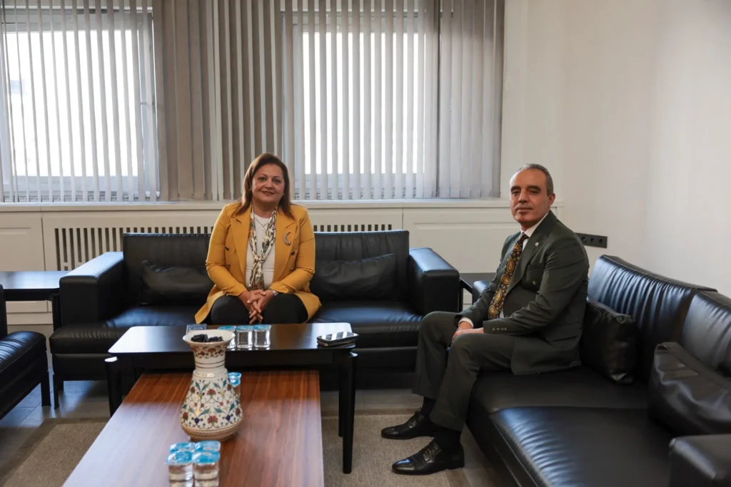 EROL’A TEŞEKKÜR VE YENİ GÖREVİNDE BAŞARI DİLEĞİ