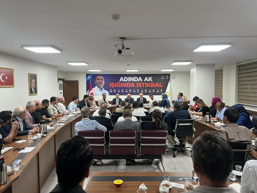AK Parti Sultangazi’de Toplantı Gerçekleştirildi