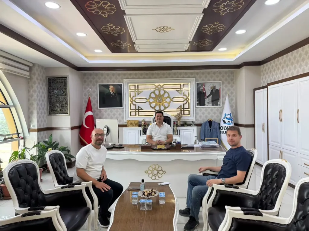 Başkan Aynacı, Koyuncu ve Uşaklı’yı ağırladı