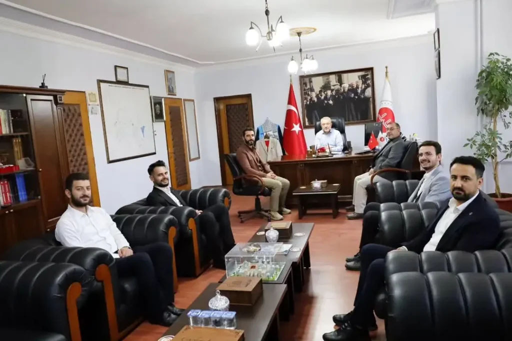 Bi Temaşa Ekibi, İl Müftüsü Pamuklu’yu Ziyaret Etti