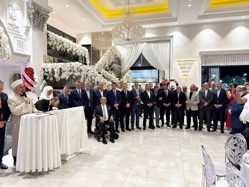 Cahit Özkan, düğün merasimine katıldı