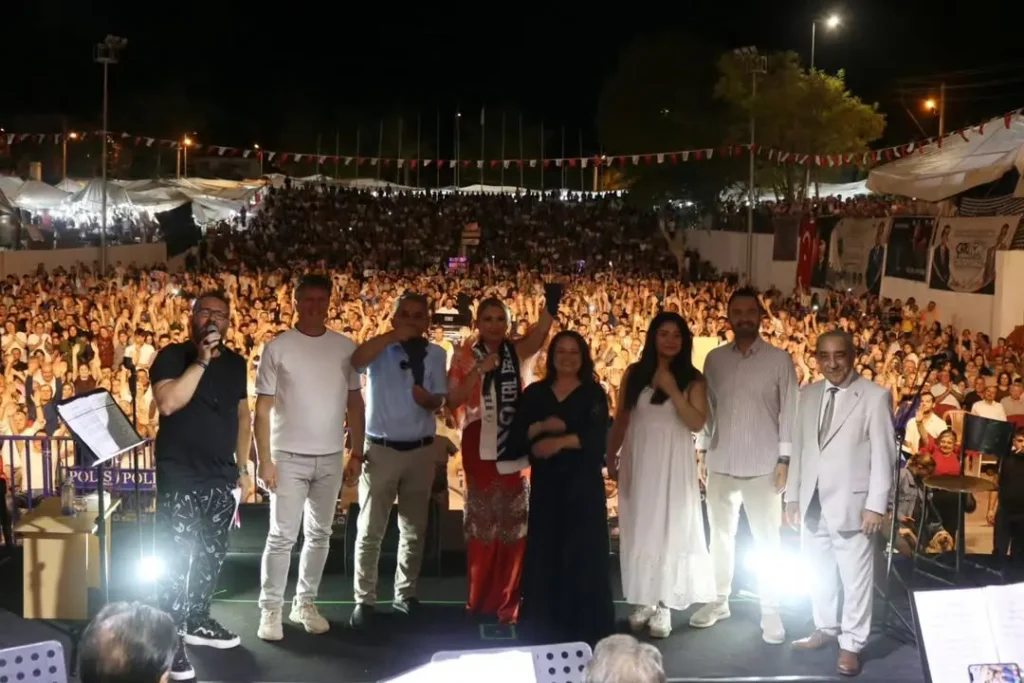 Çal Bağ Bozumu Festivali coşkuyla sona erdi