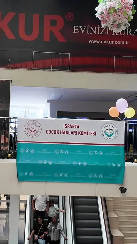 Çocuklar İklim Farkındalığı İçin Bir Araya Geldi