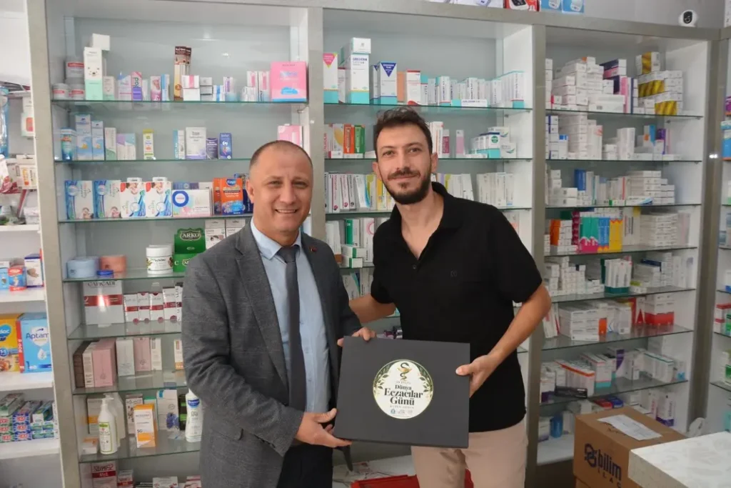 Dünya Eczacılar Günü Sandıklı’da kutlandı