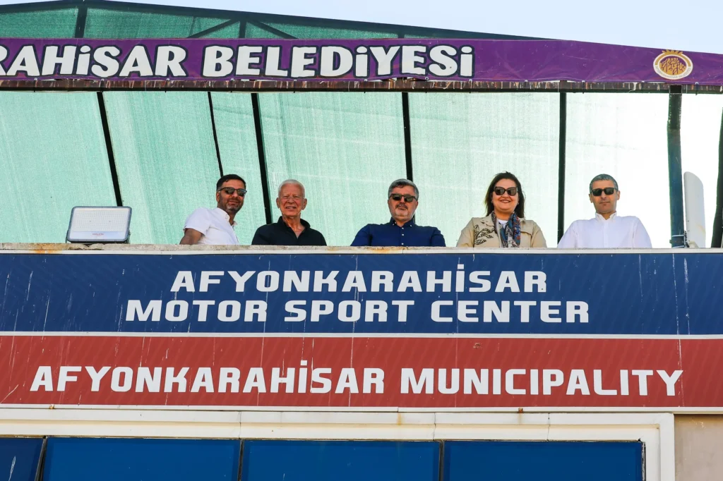 Dünya Motokros Şampiyonası’nda ödüller verildi