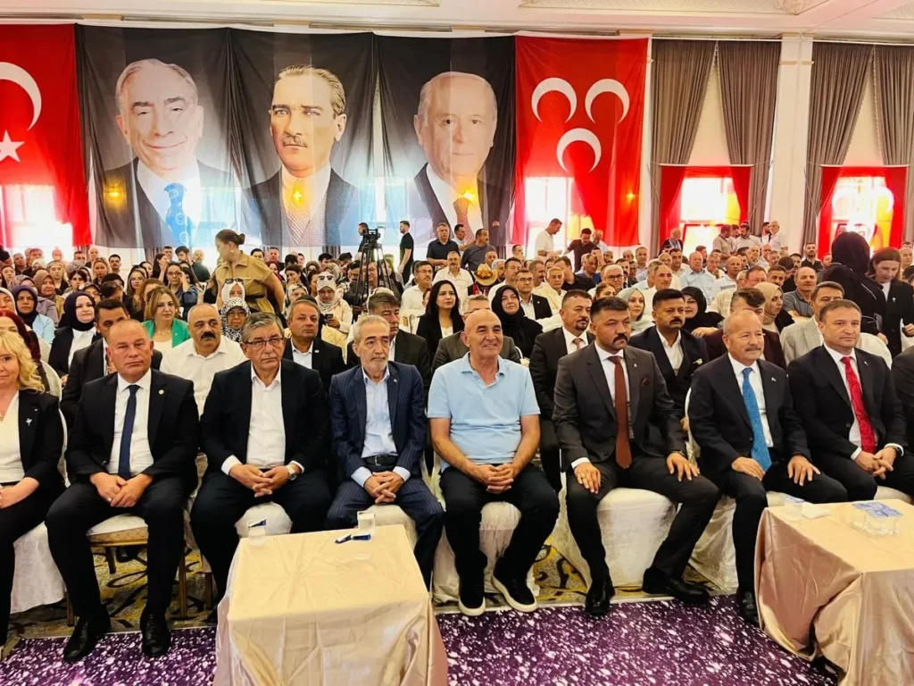 Esnaf temsilcileri MHP Genel Kurulu’na katıldı