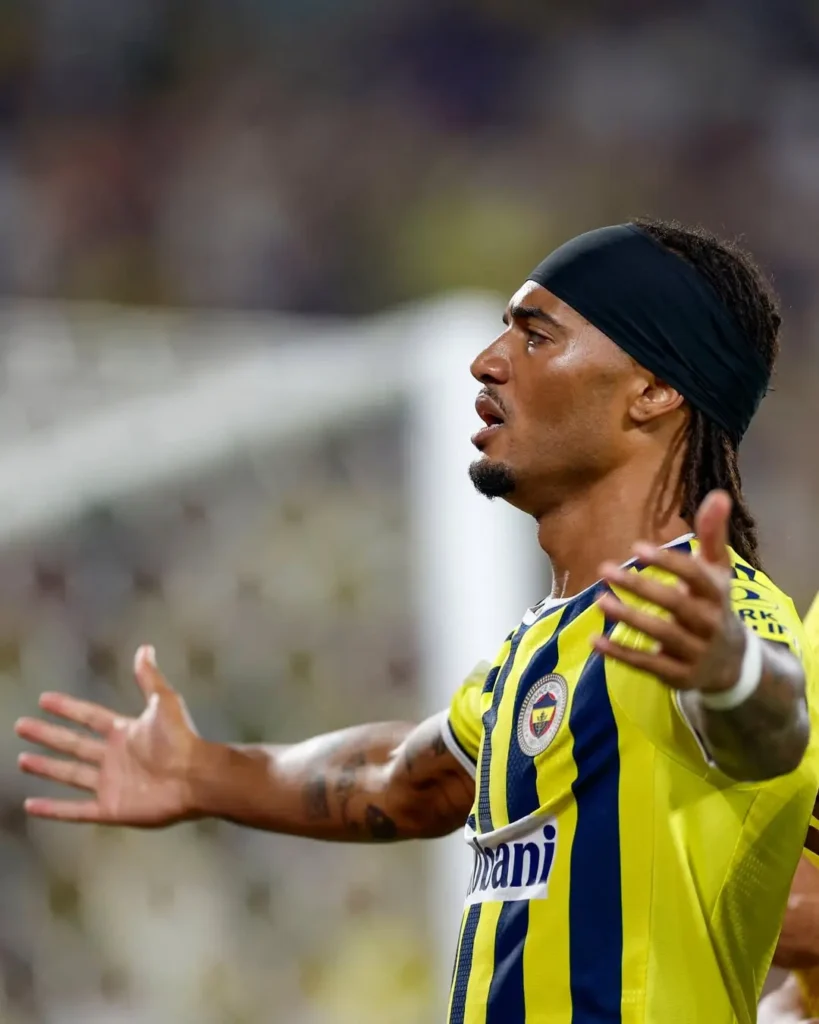 Fenerbahçe’nin Şampiyonlar Ligi Maçı Öncesi Archie Paylaşımı