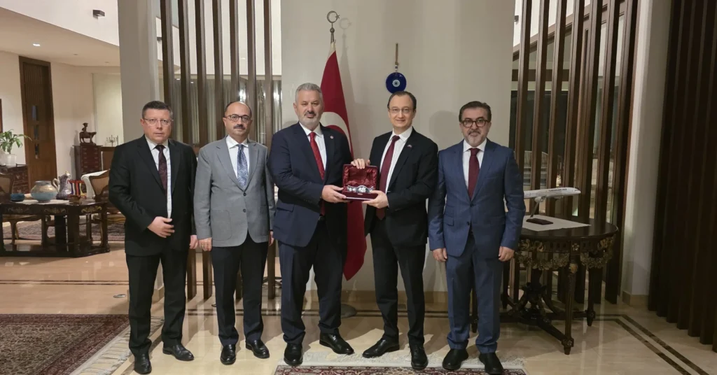 Filipinler’de Türkiye-Filipinler ilişkileri değerlendirildi