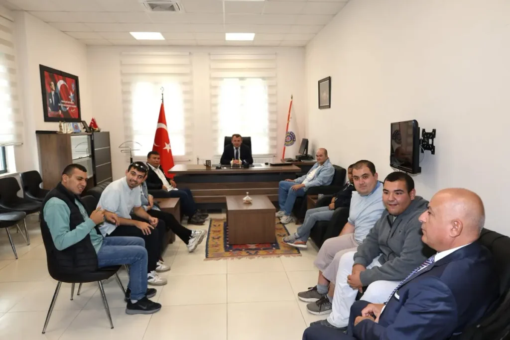 Halk Eğitim Merkezi Kursiyerleri Kaymakam’ı Ziyaret Etti