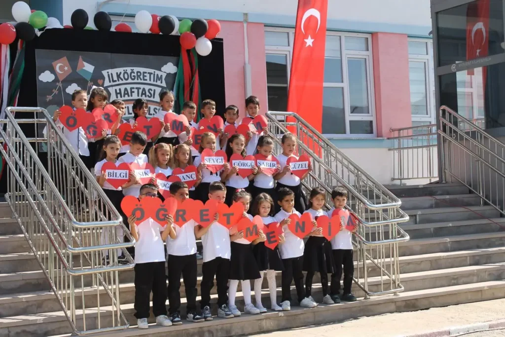İlköğretim Haftası Etkinlikleri Kutlandı