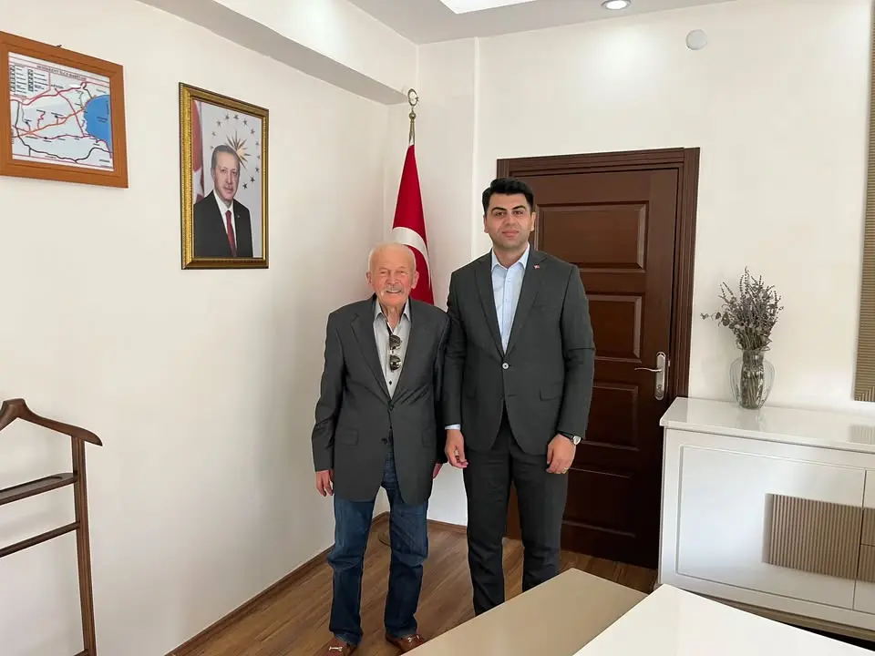 Kaymakam Bahar, Emekli Başkomiser Özyay’ı Ziyaret Etti
