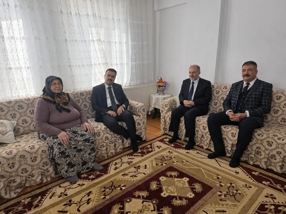 Kaymakam Batuhan Bingöl, şehit ailelerini ziyaret etti