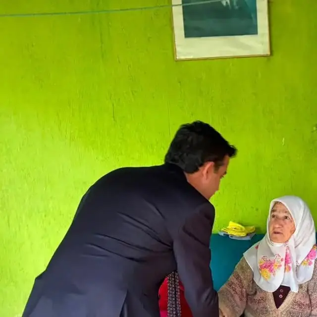 Kaymakam Çınarka, şehit ailesini ziyaret etti