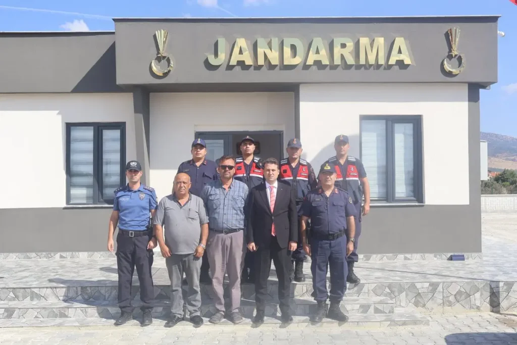 Kaymakam Gürpınar Jandarma Noktasını Ziyaret Etti