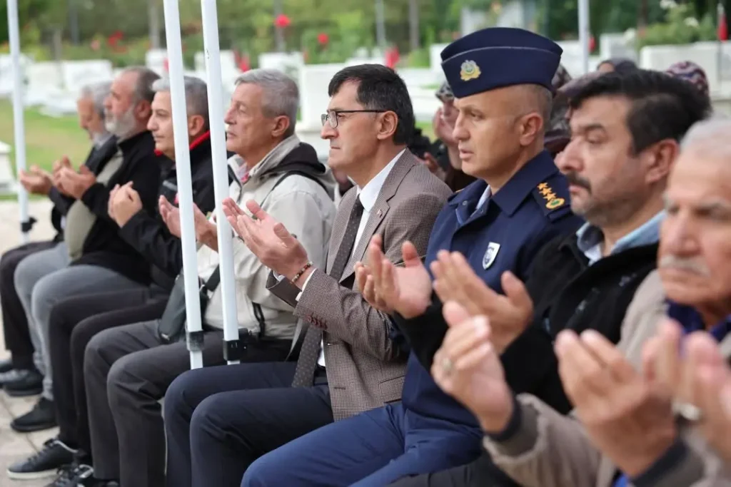 Kütahya’da Şehitler İçin Mevlid Programı Düzenlendi