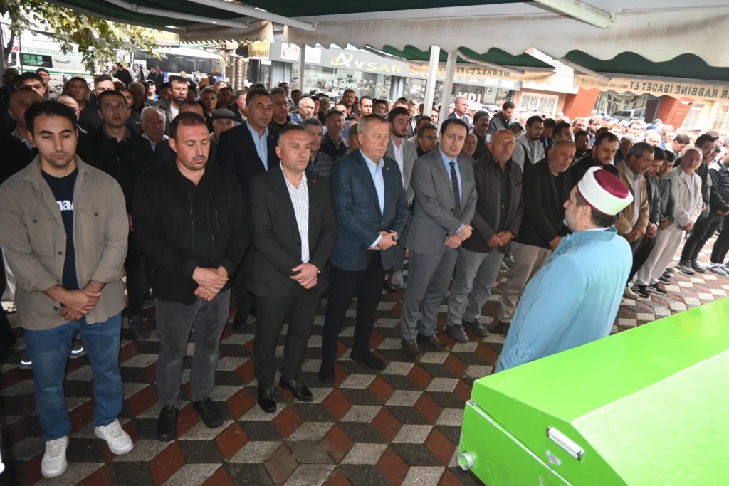 Merhum Selahattin Bakırcan son yolculuğuna uğurlandı
