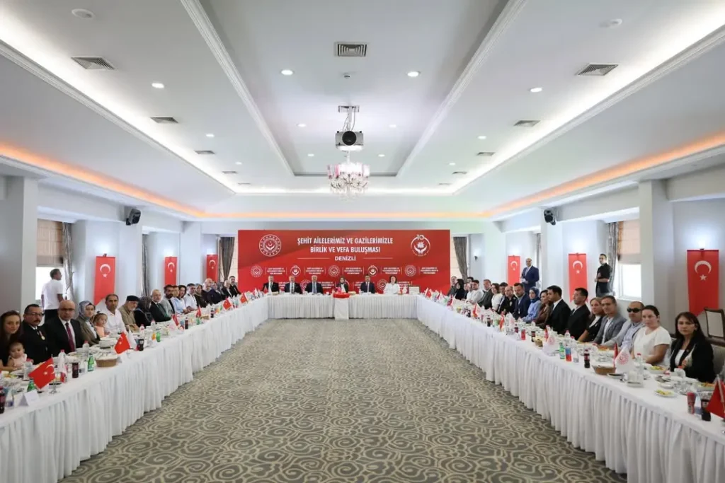 Şehit Aileleri ve Gazilerle Buluşma Programı