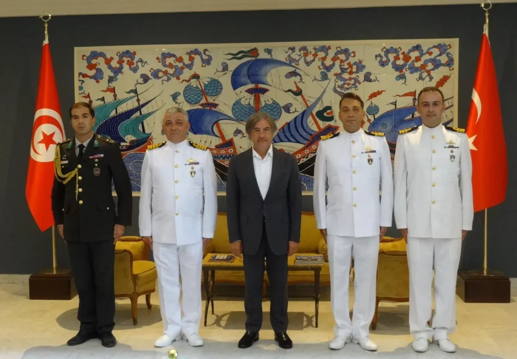 TCG Gaziantep, Tunus’ta Diplomatik Temaslarda Bulundu