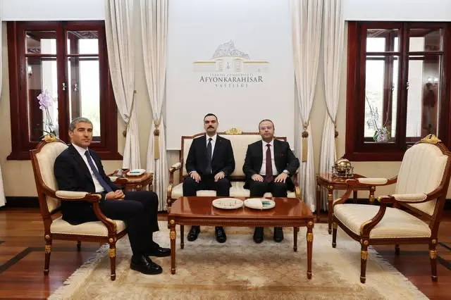Vali Aktaş, çeşitli ziyaretlerde bulundu