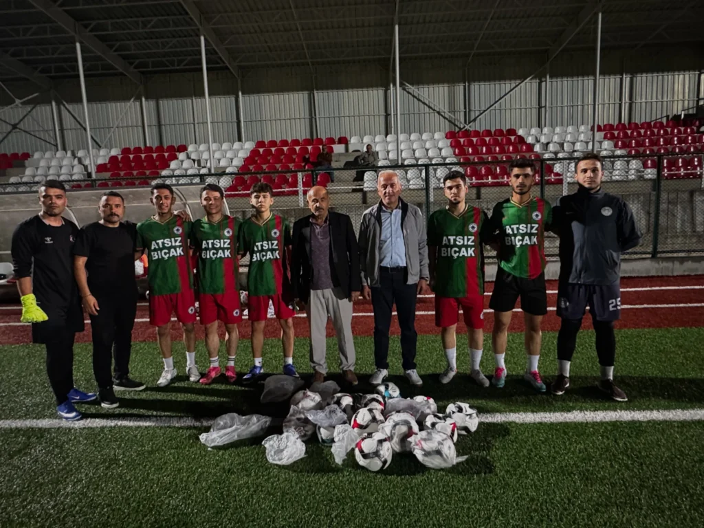 Yatağanspor’a malzeme desteği sağlandı