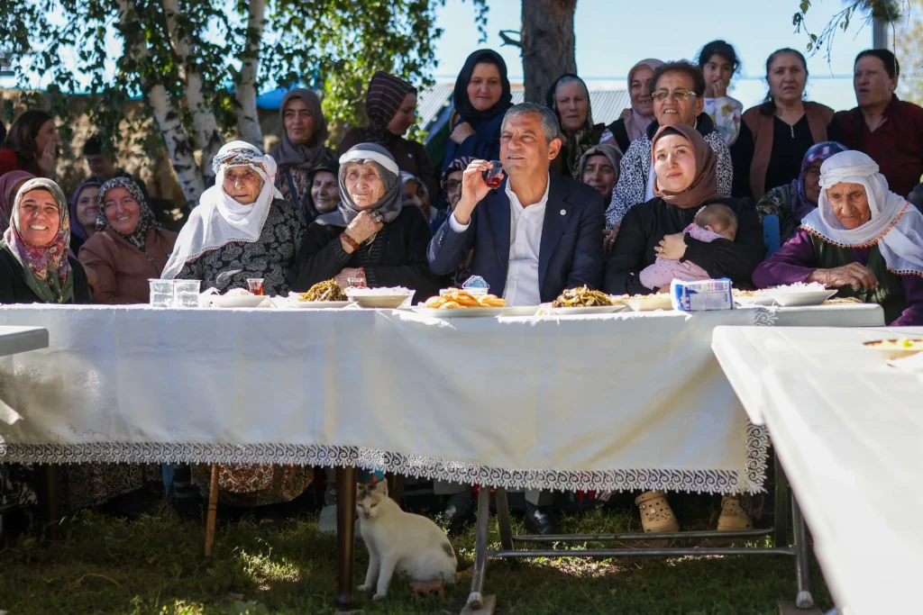 YENİ Parti, halkla buluşma turuna başladı